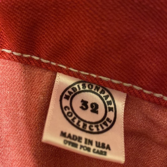 Very cool Madison Park red designer jeans W32 L32 - Picture 4 of 4